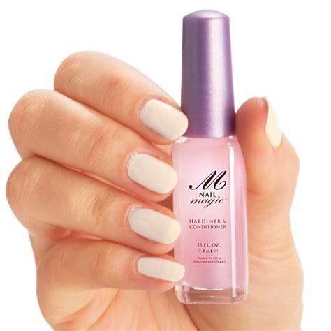 Strengthener for lacquer with a touch of magic
